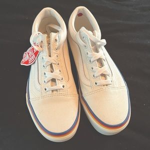 Super cute Vans!